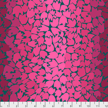 KAFFE FASSETT Stash: Ombre Leaves-Pink (1/4 Yard)