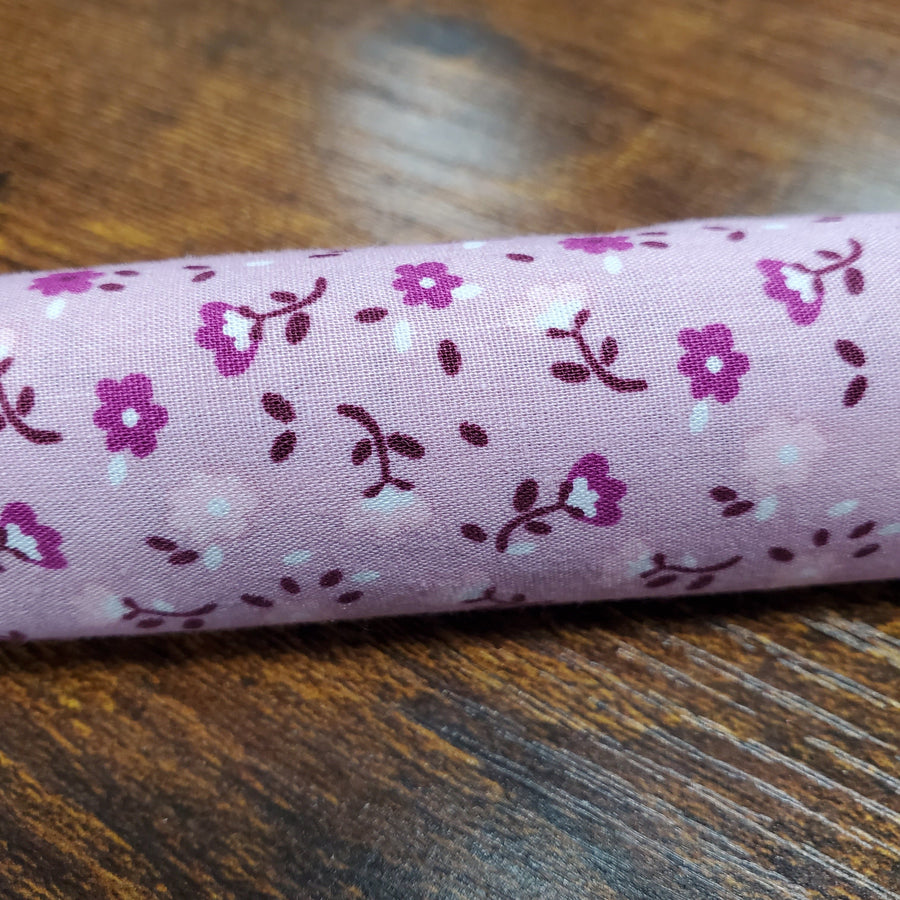 FRENCH FAT QUARTER: Small Daisies