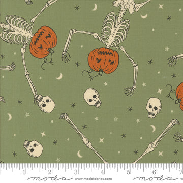HOME SWEET HAUNT: Dancing Pumpkins-Moss (1/4 Yard)