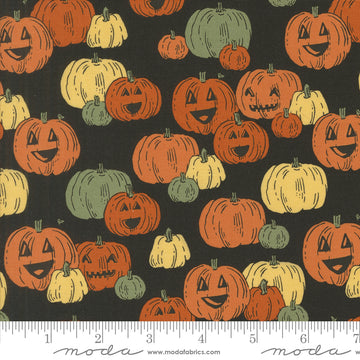 HOME SWEET HAUNT: Home Sweet Haunt-Midnight (1/4 Yard)