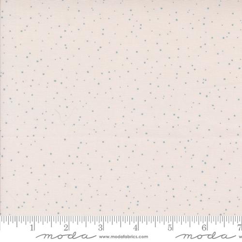 PURRFECT CHRISTMAS: Snow-Pearl (1/4 Yard)