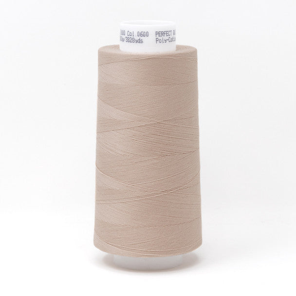 PERFECT QUILTING THREAD: 50wt cotton/poly 3500m-0600
