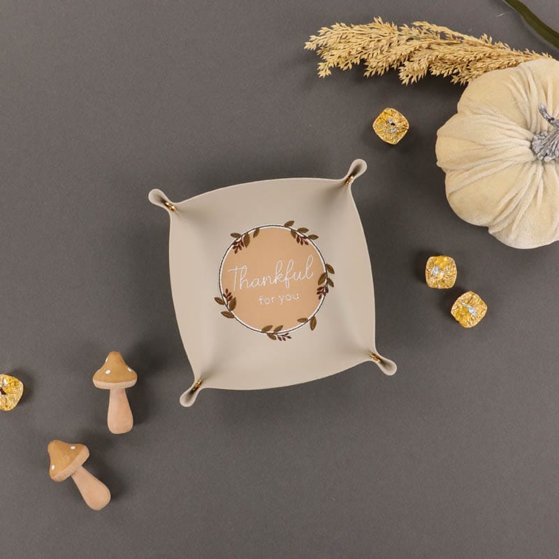 Kimberbell: Leather Snap Trays-Red and Tan