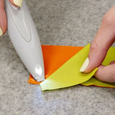 NIFTY NOTIONS: The Glow and Go Electric Seam Ripper