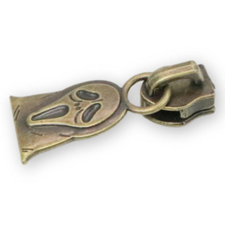 Sallie Tomato: Ghoul Zipper Pull-Antique
