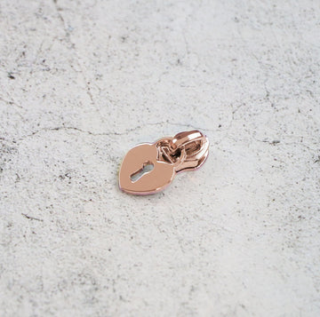 Sallie Tomato: Heart Padlock Zipper Pull-Rose Gold