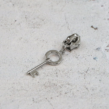 Sallie Tomato: Key Zipper Pull-Nickel