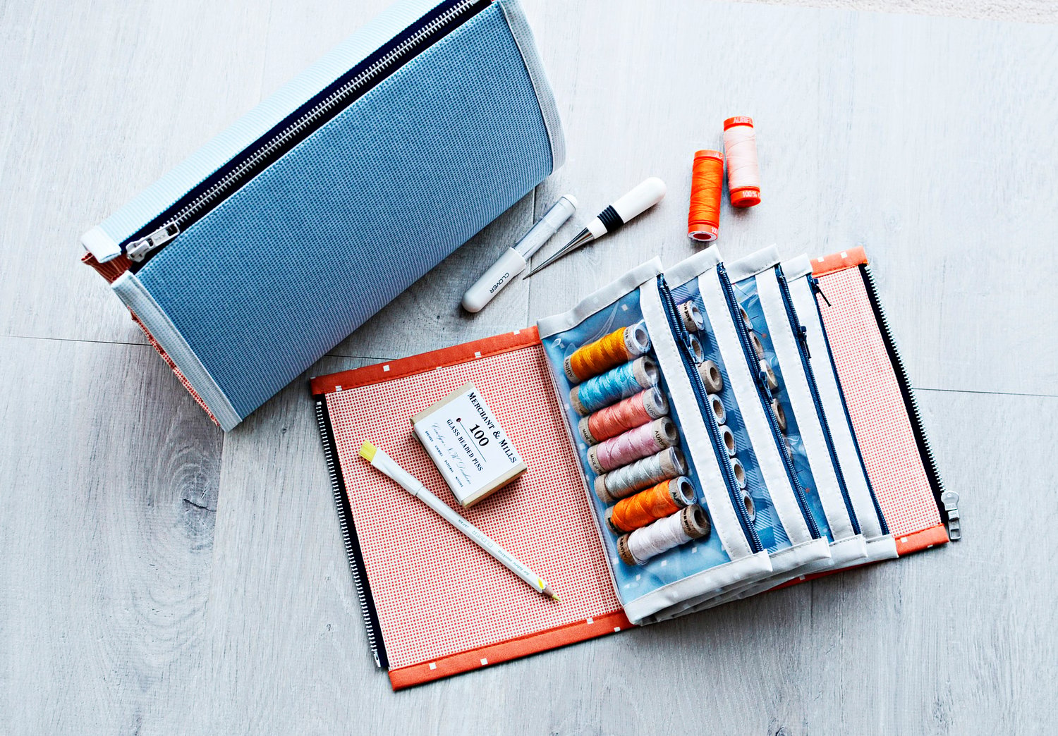 Aneela Hoey: Booklet Pouch Pattern – BERNINA of Naperville