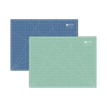 Lori Holt Cutting Mat 18x24 Blue/Green